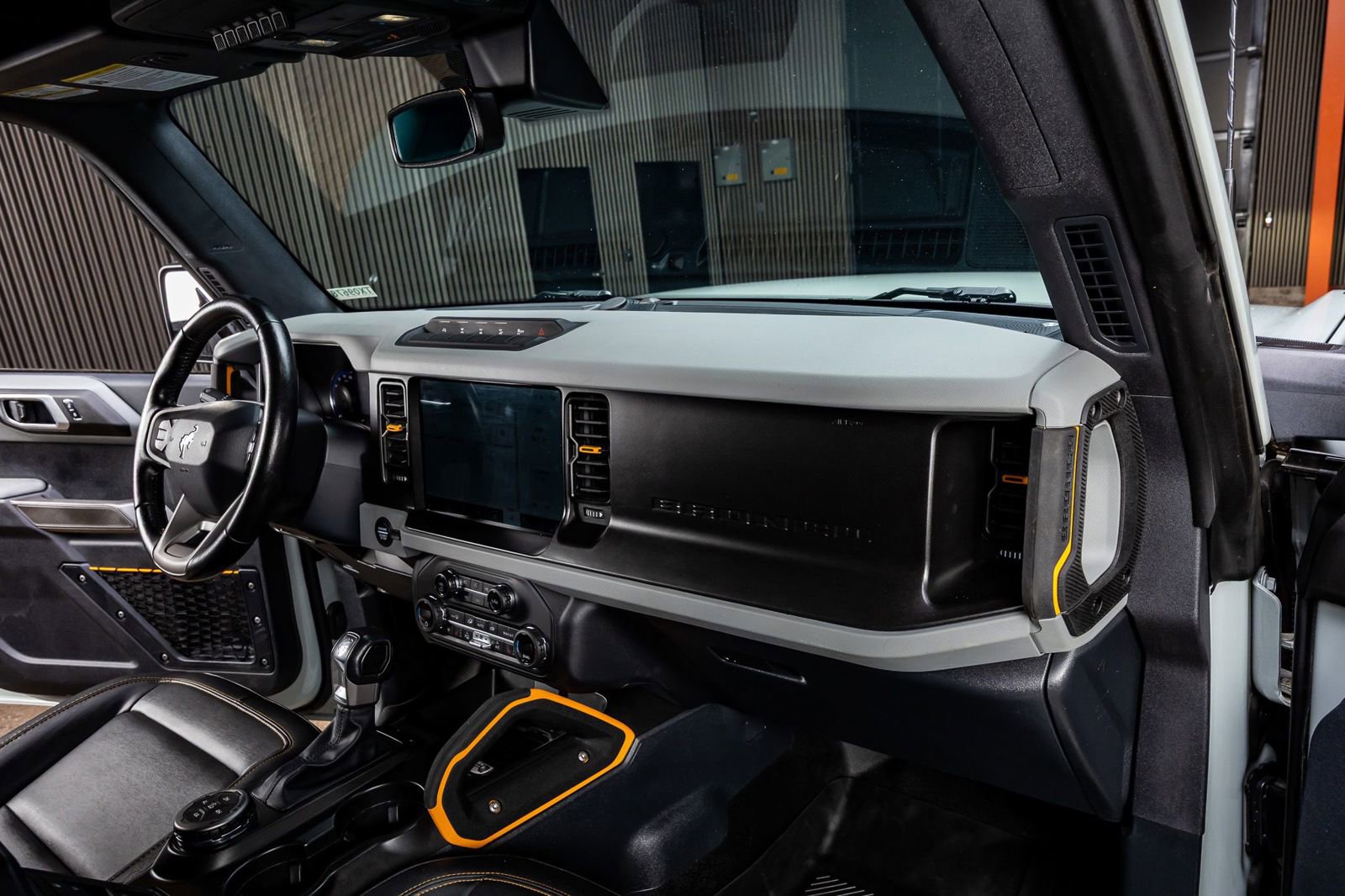 Used 2021 Ford Bronco Badlands AWD/4WD image 17