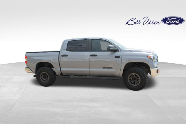 Used 2021 Toyota Tundra SR5 w/ SR5 Leather Package RWD image 4