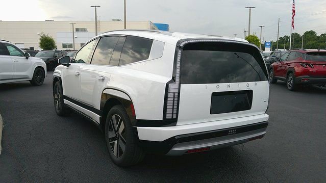 New 2026 Hyundai Ioniq 9 SEL image 3