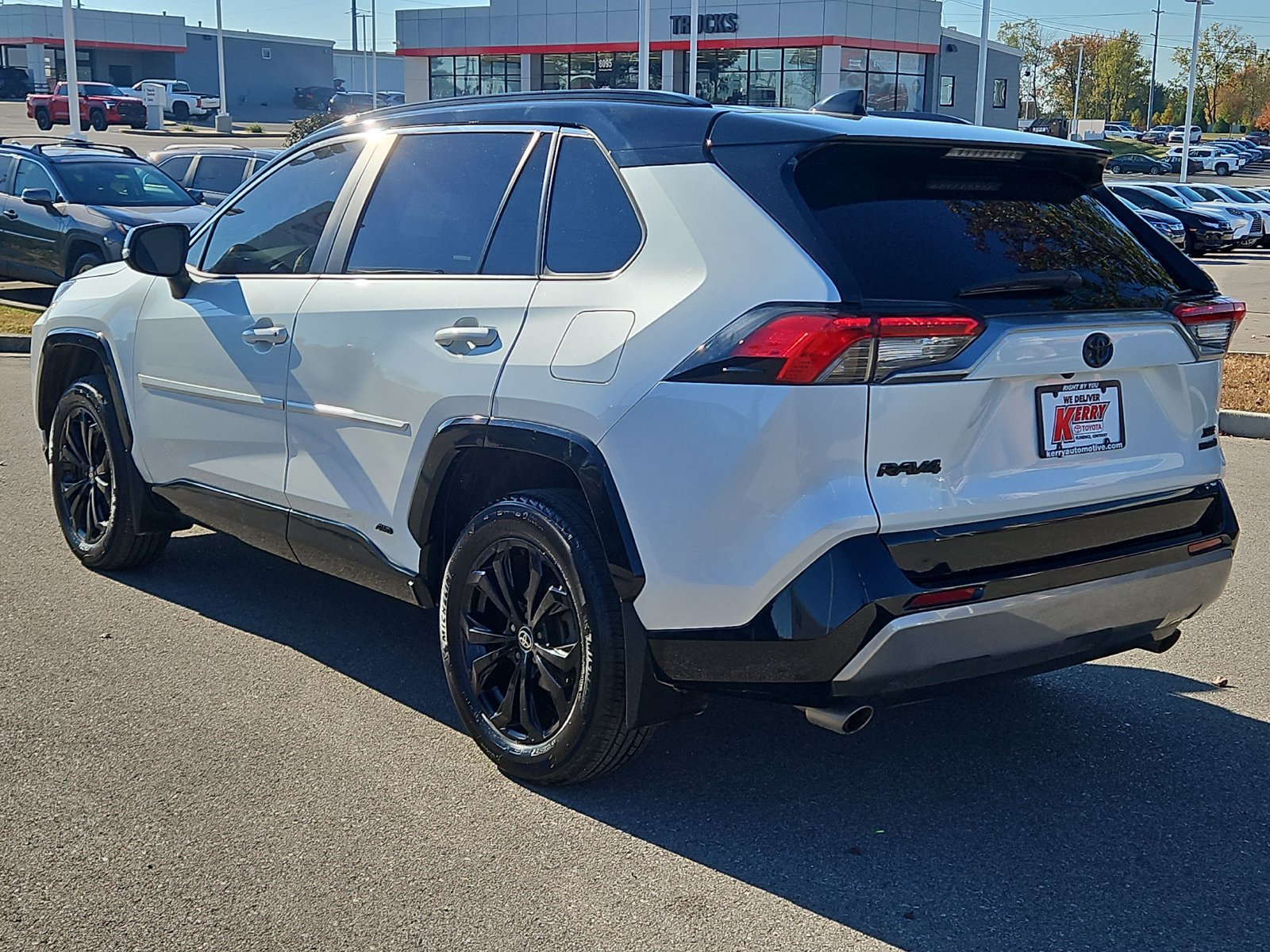 Used 2023 Toyota RAV4 XSE w/ XSE Grade Weather Package AWD/4WD image 3