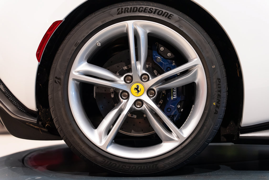 Certified 2025 Ferrari 296 GTB RWD image 14