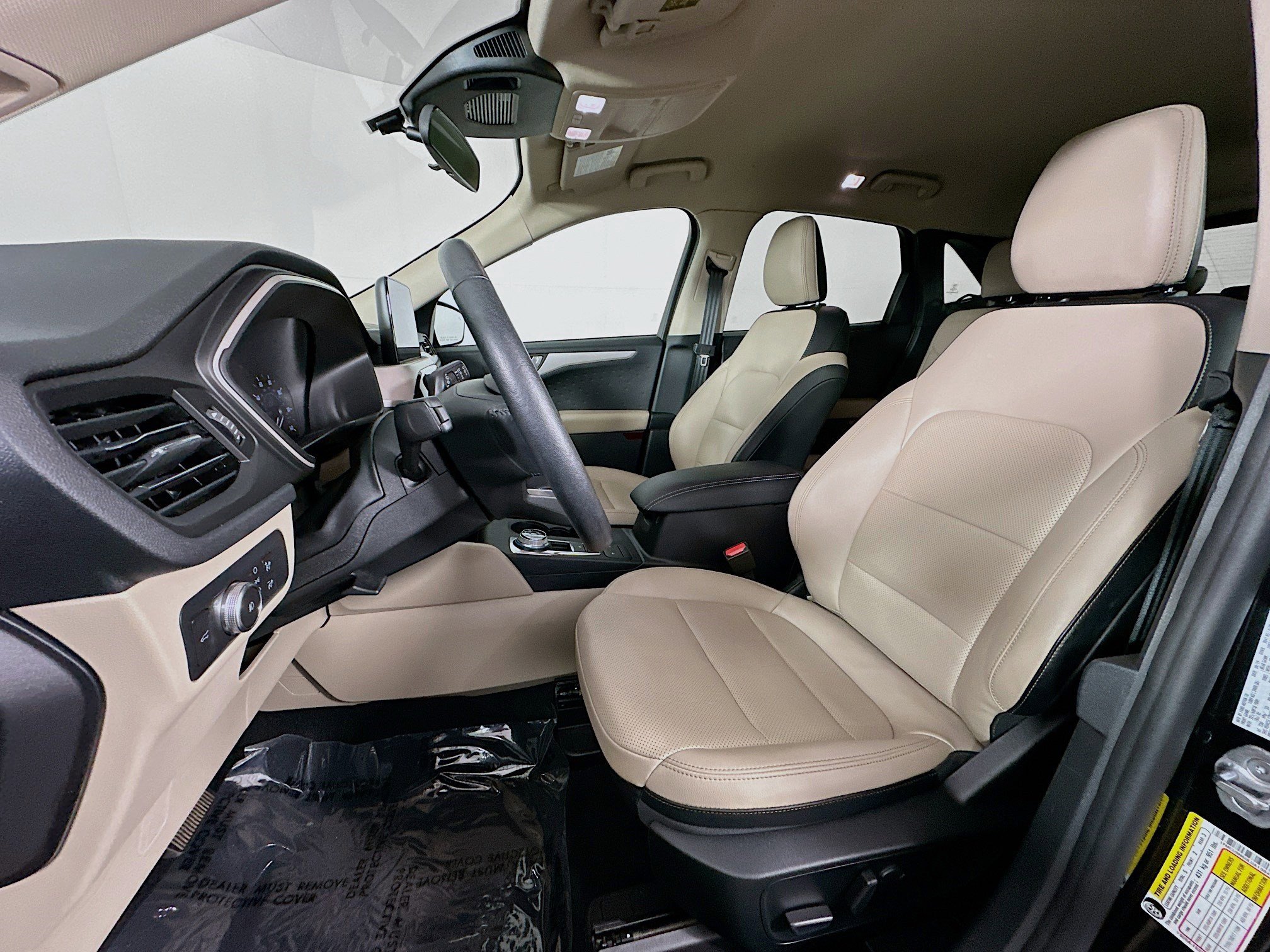 Used 2020 Ford Escape SEL image 22