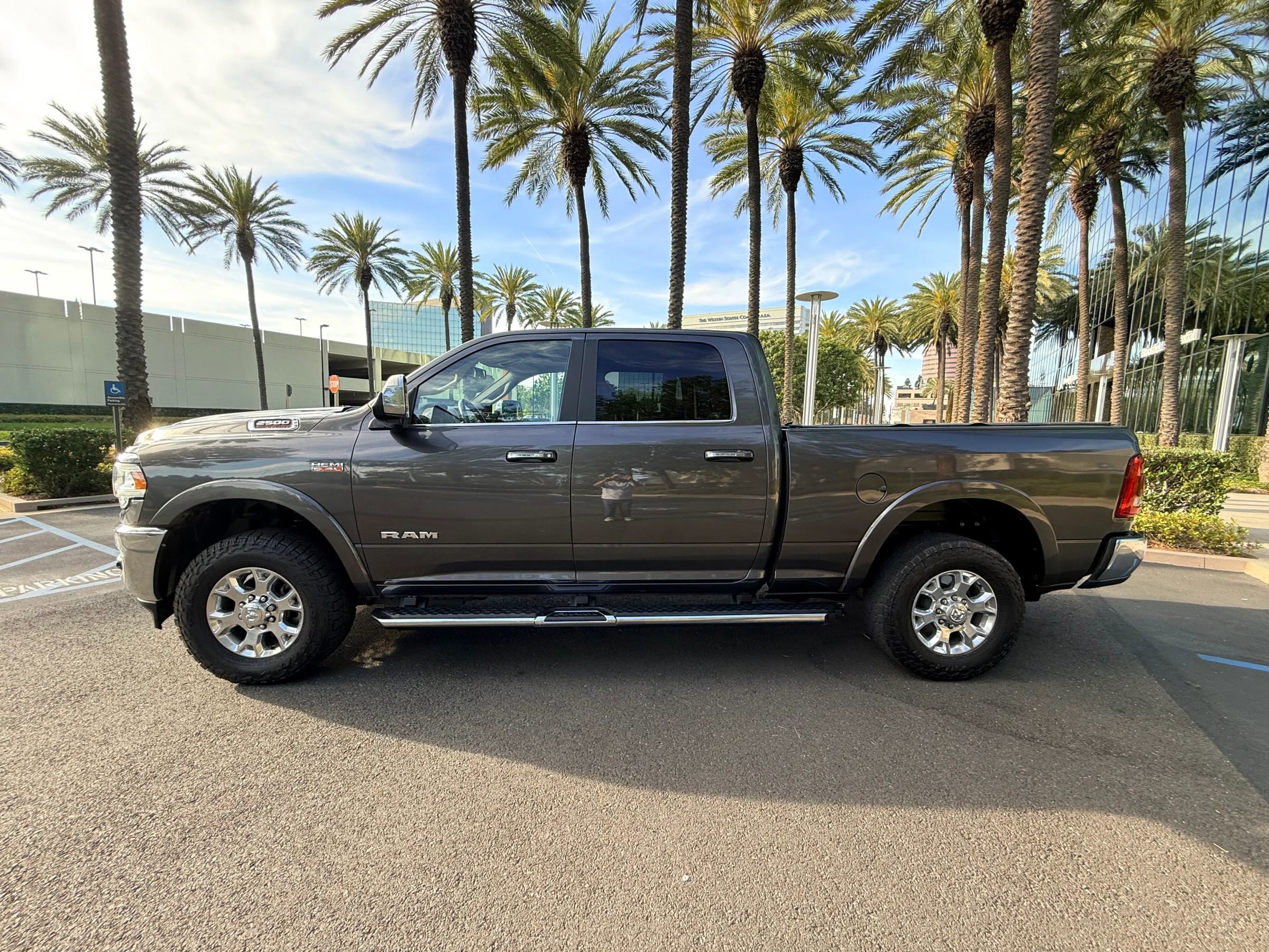 Used 2022 RAM 2500 Laramie image 2