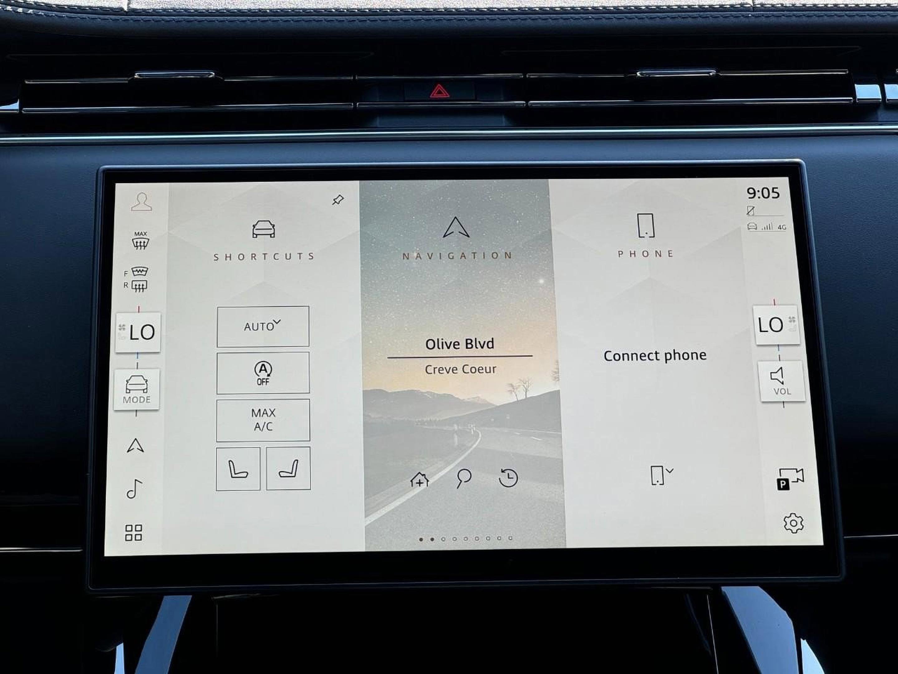 Used 2025 Land Rover Range Rover Sport SE image 15