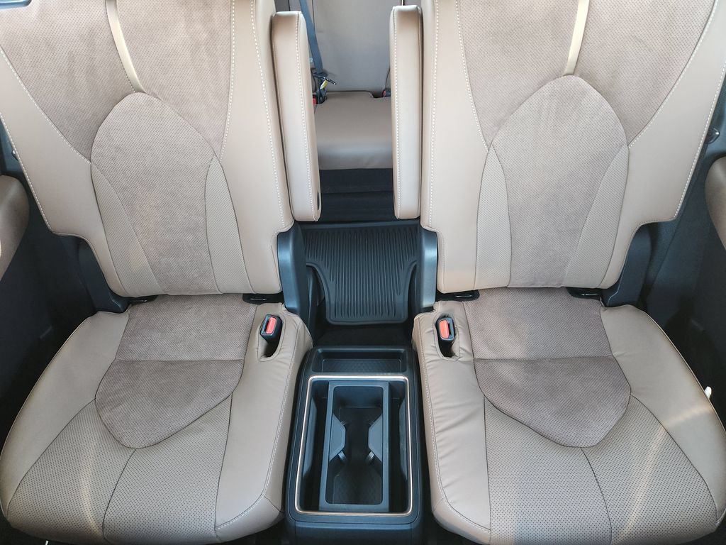 New 2026 Toyota Grand Highlander AWD Hybrid image 21