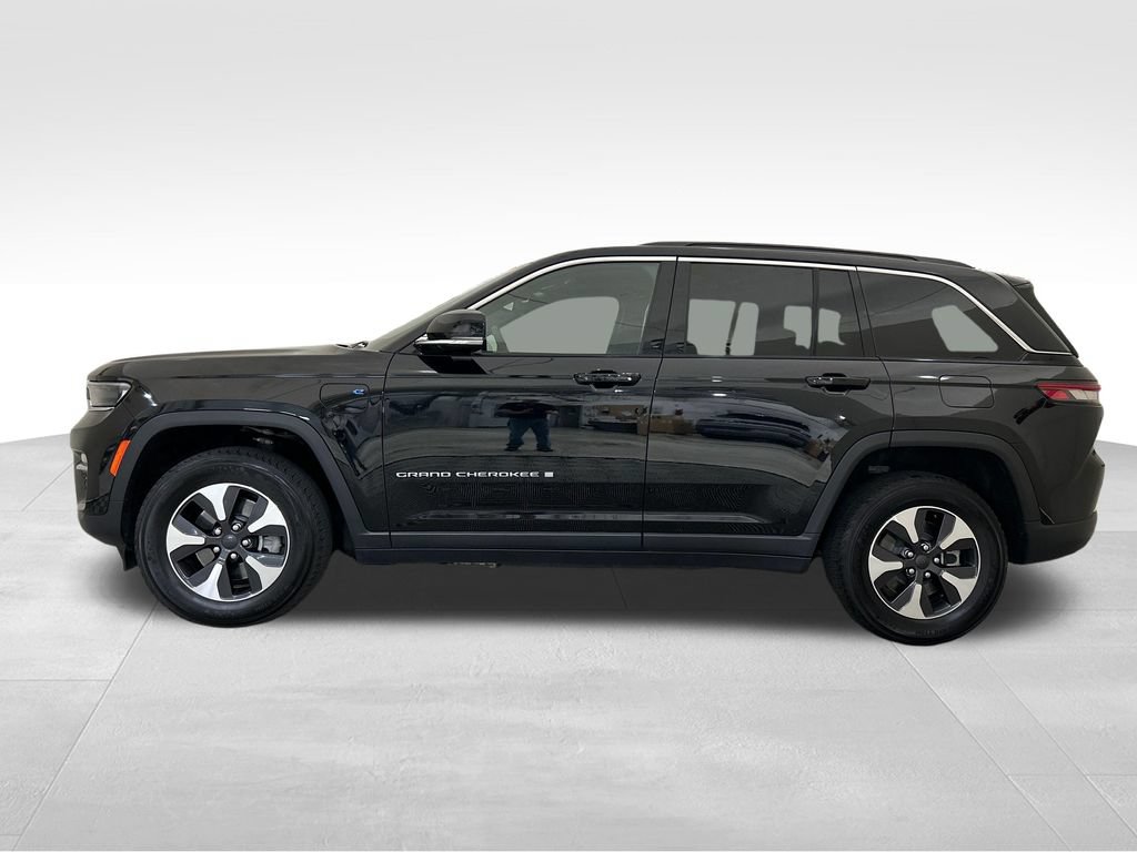 Used 2024 Jeep Grand Cherokee Limited 4xe AWD/4WD image 2