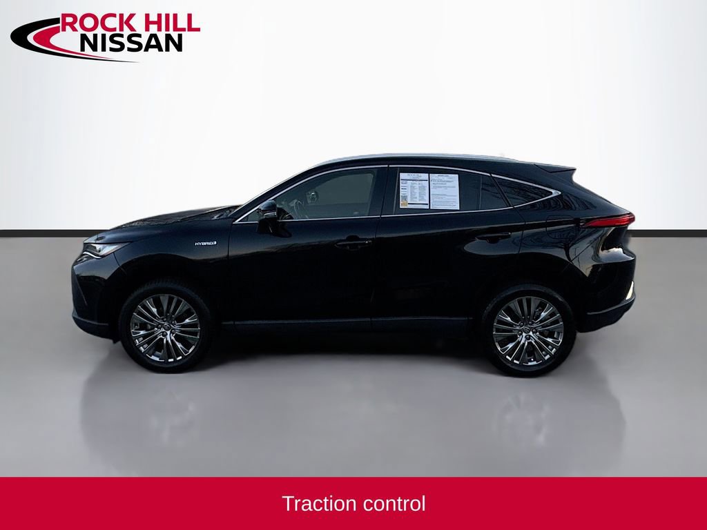 Used 2021 Toyota Venza XLE image 4