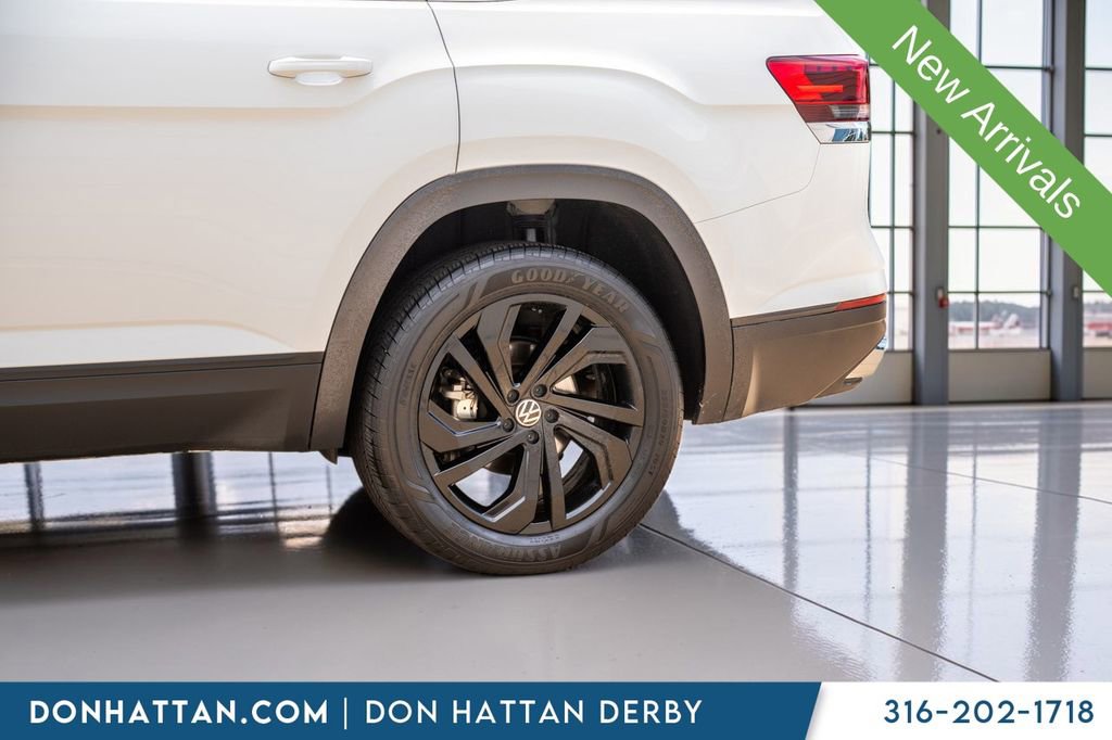 Used 2022 Volkswagen Atlas SE w/ Black Wheel Package AWD/4WD image 46