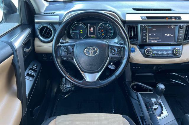 Certified 2017 Toyota RAV4 XLE w/ Convenience Package AWD/4WD image 14