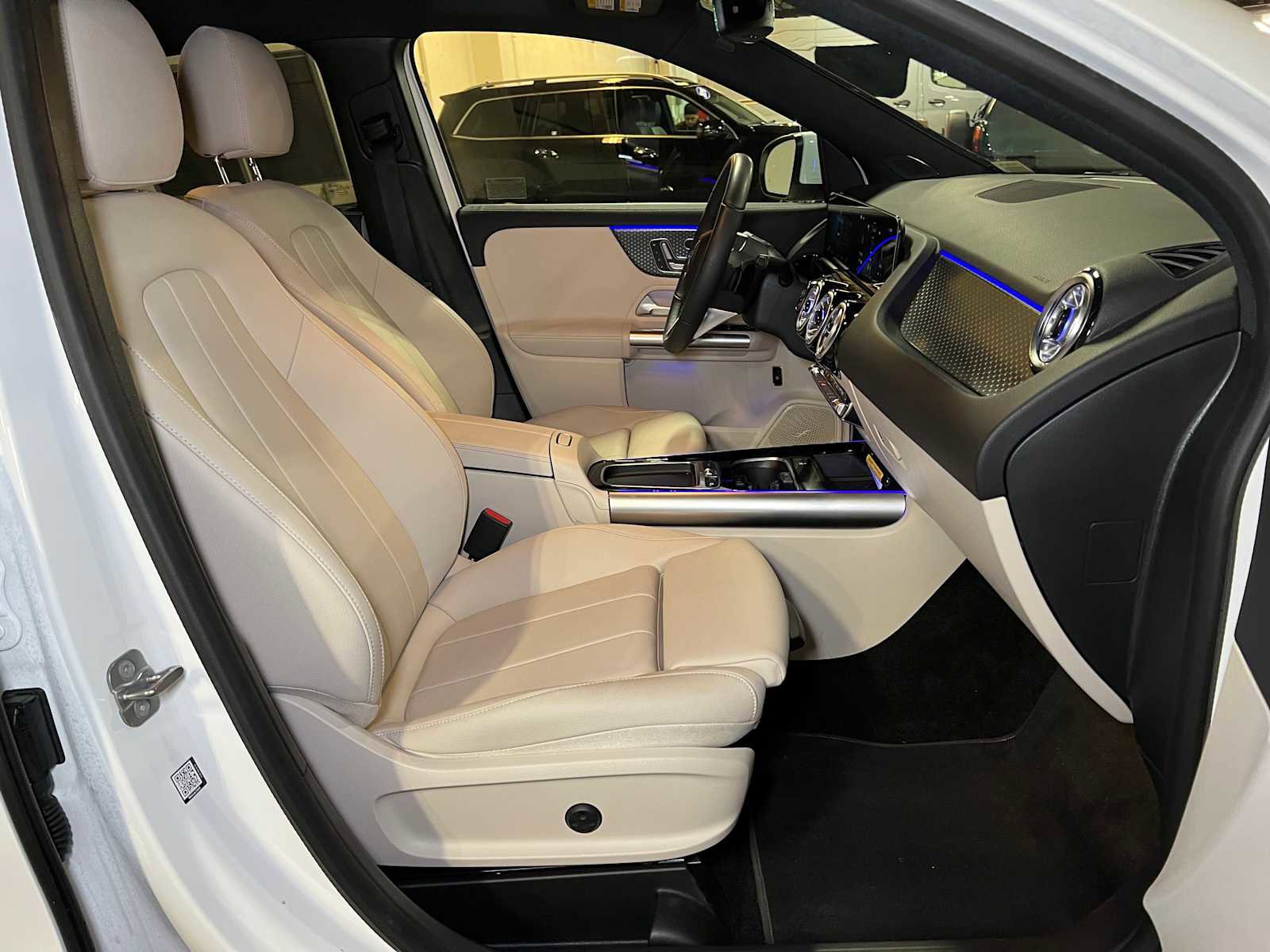 Certified 2025 Mercedes-Benz GLA 250 4MATIC image 13