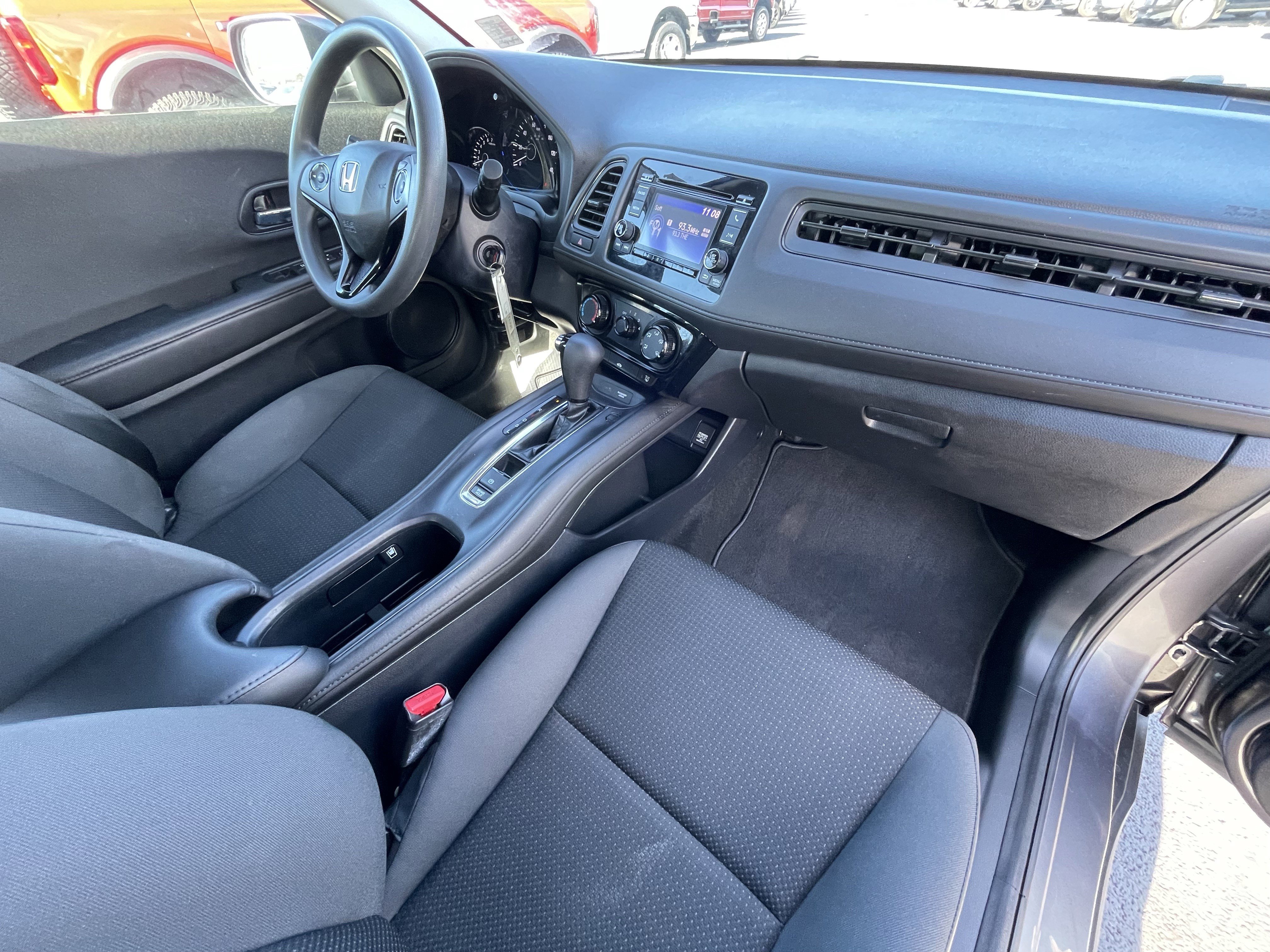 Used 2021 Honda HR-V LX image 26