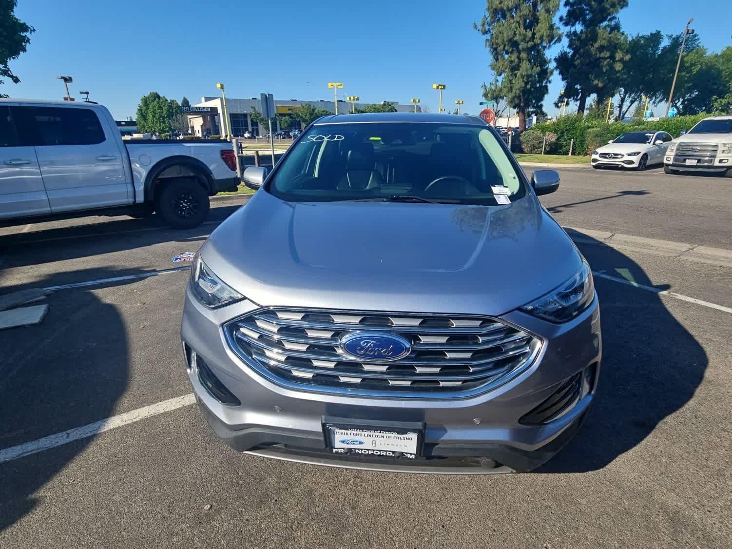Used 2022 Ford Edge Titanium AWD/4WD image 4