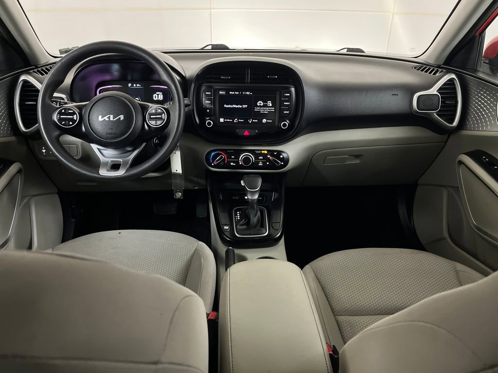 Used 2023 Kia Soul LX w/ LX Technology Package image 31