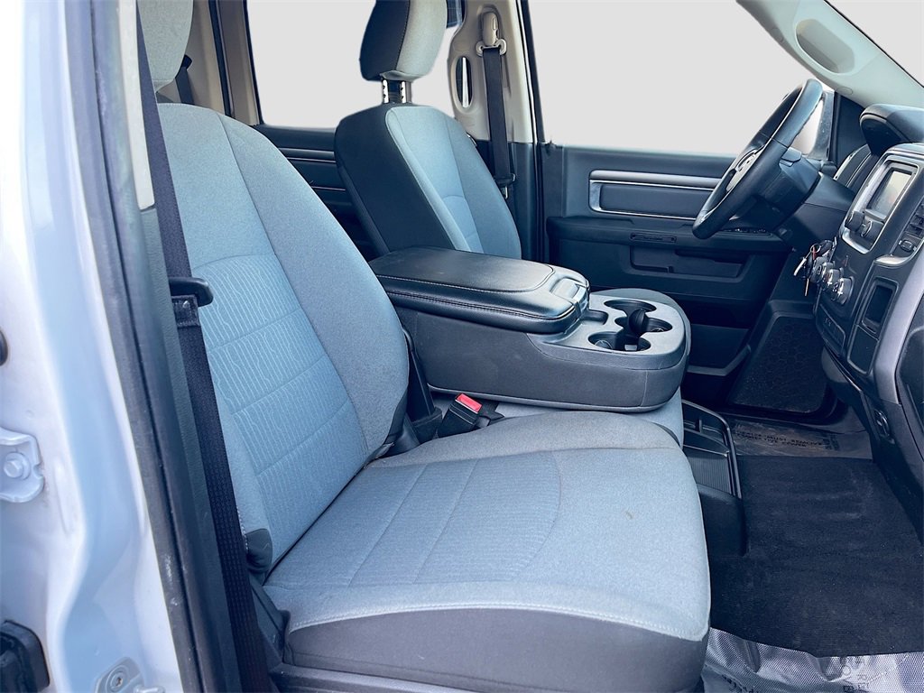 Used 2021 RAM 1500 Classic SLT image 27