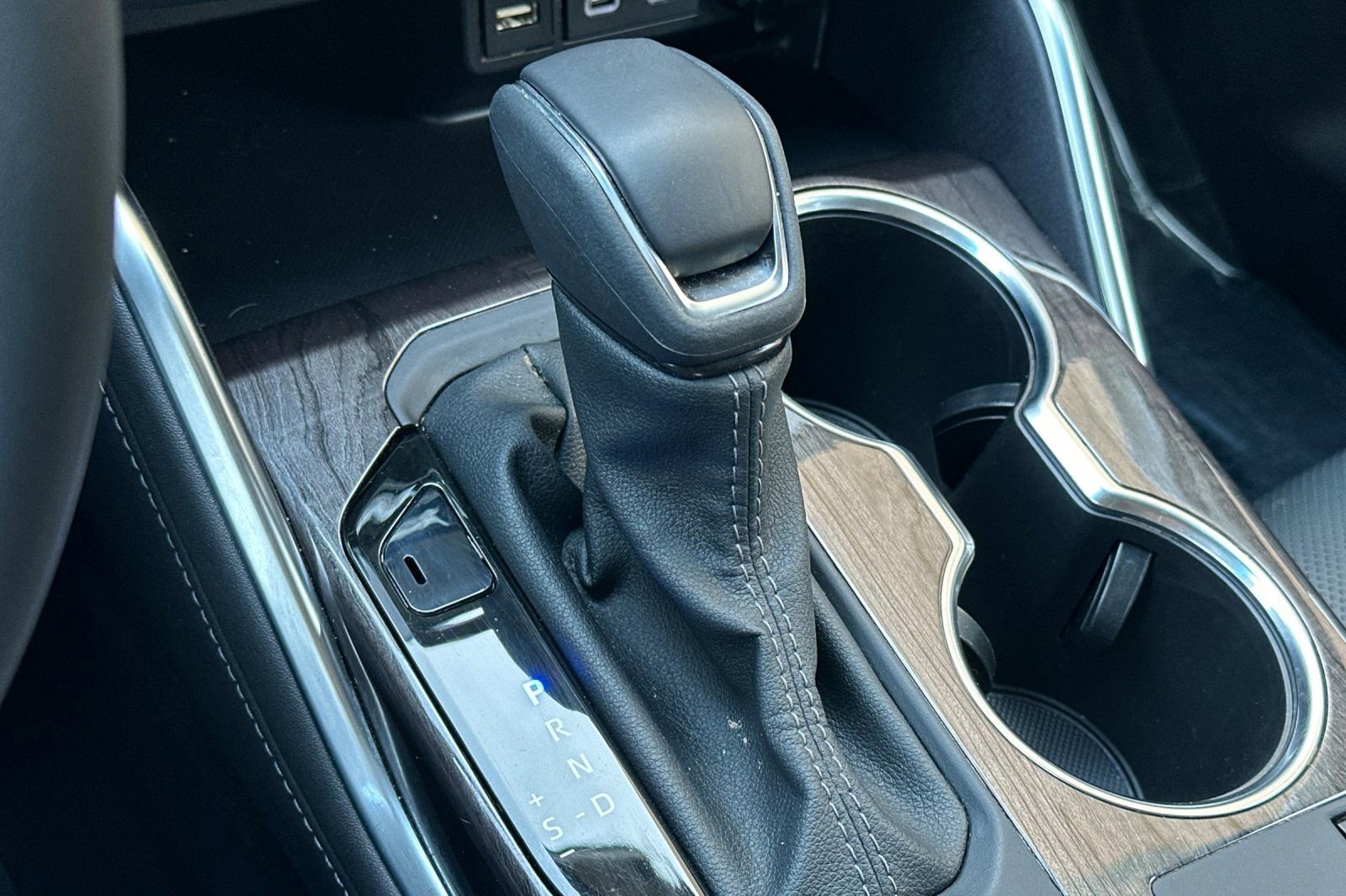 Used 2026 Toyota Highlander Limited image 25