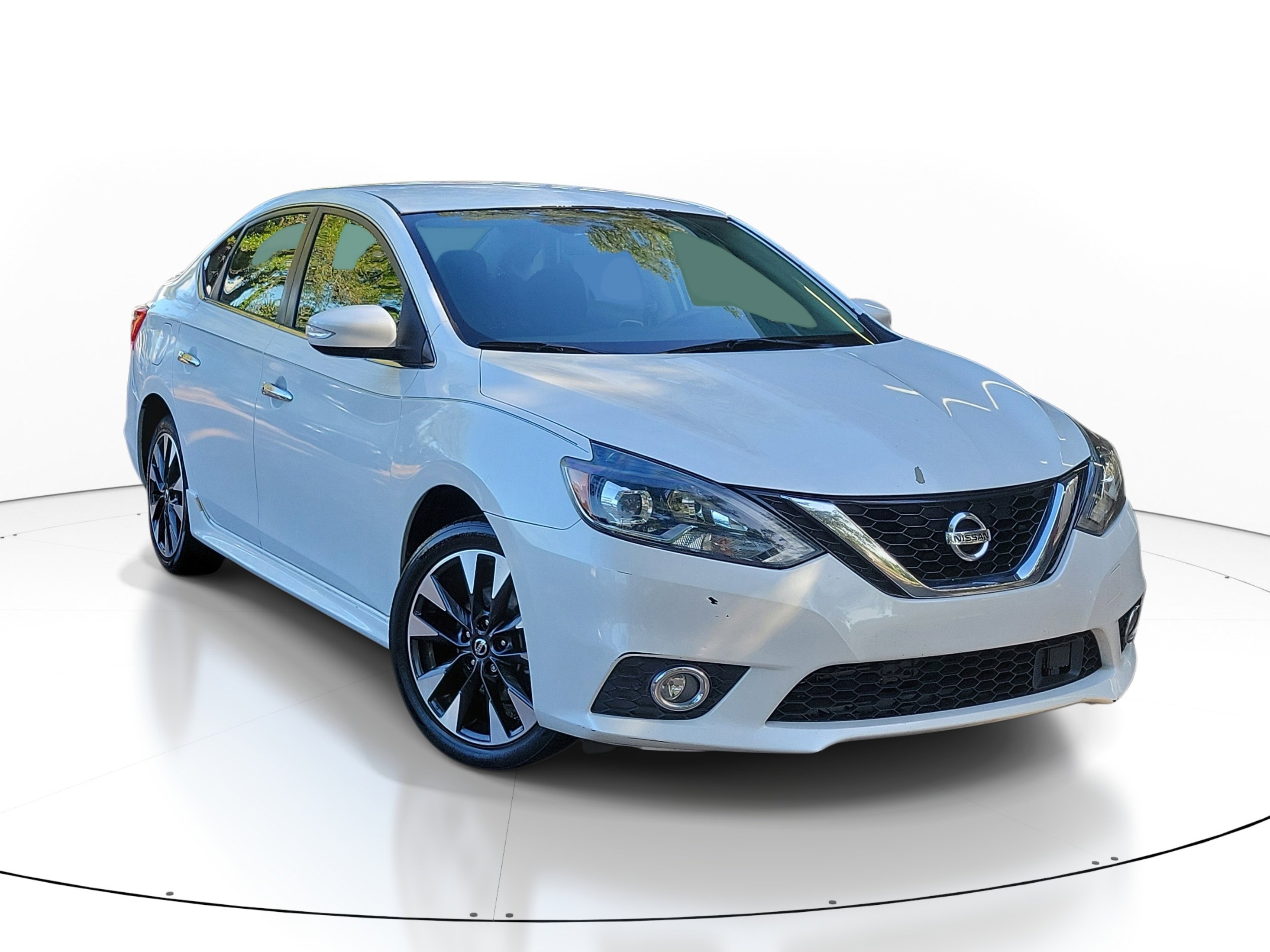 Used 2018 Nissan Sentra SR FWD image 1