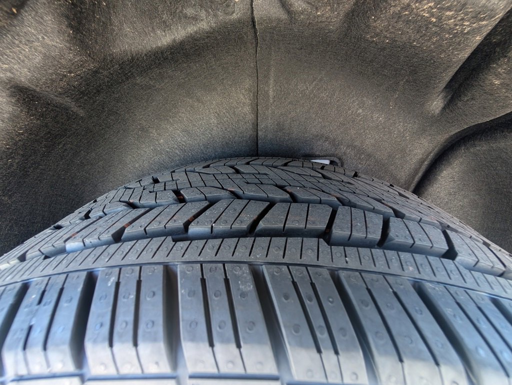 New 2026 Chevrolet Traverse RS w/ LPO, Floor Liner Package image 25