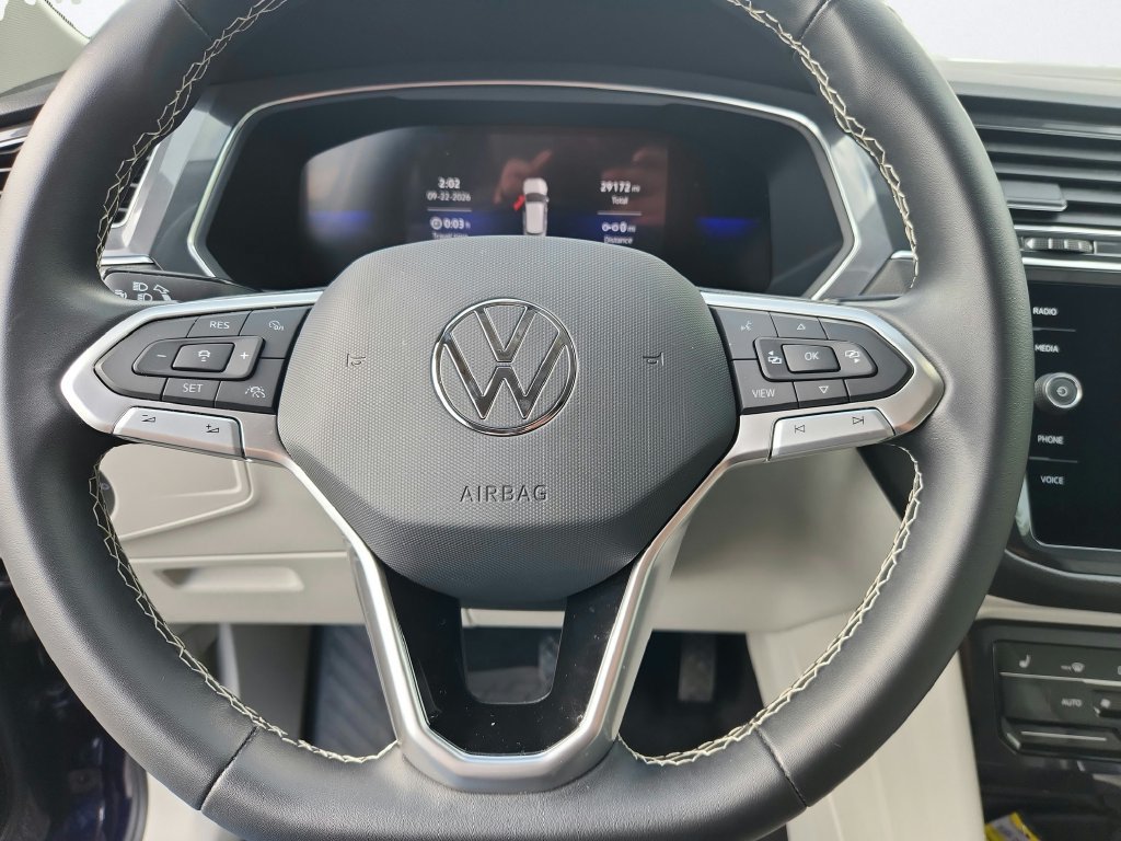 Certified 2023 Volkswagen Tiguan SE FWD image 13