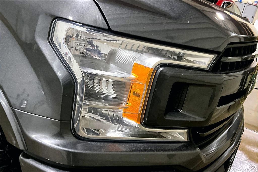 Used 2019 Ford F150 XLT w/ Equipment Group 302A Luxury AWD/4WD image 4