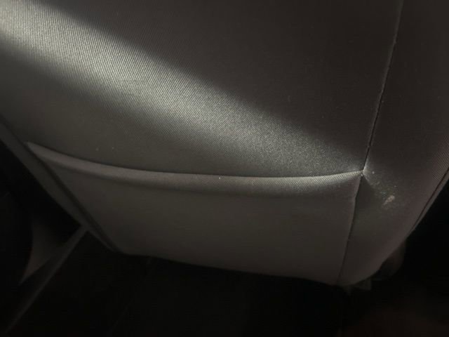 Used 2013 Chrysler 200 LX image 39