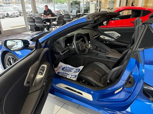 Used 2022 Chevrolet Corvette Stingray Preferred Conv w/ Battery Protection Package RWD image 17