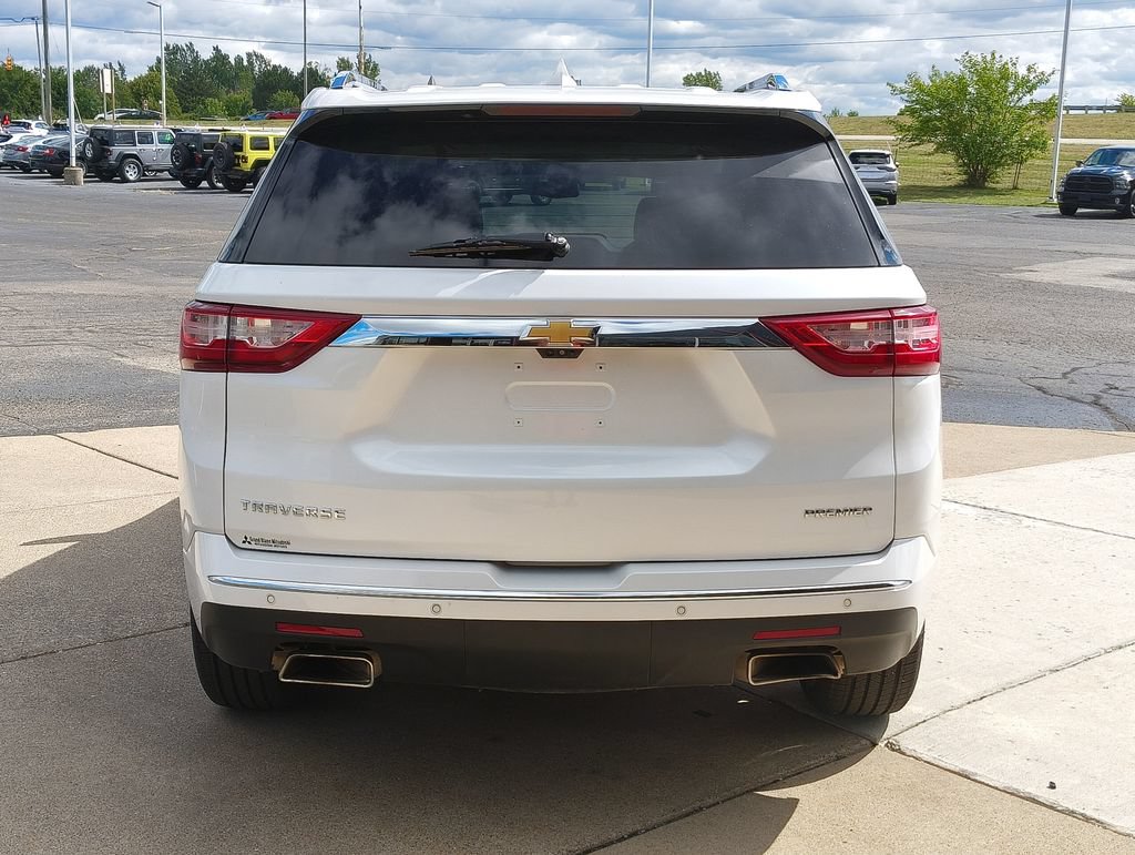 Used 2019 Chevrolet Traverse Premier FWD image 19