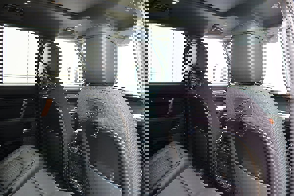 Used 2022 Land Rover Defender 110 X image 43