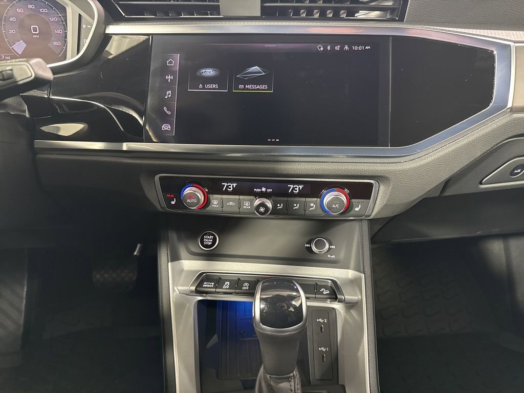 Used 2024 Audi Q3 2.0T Premium Plus w/ Premium Plus Package image 27