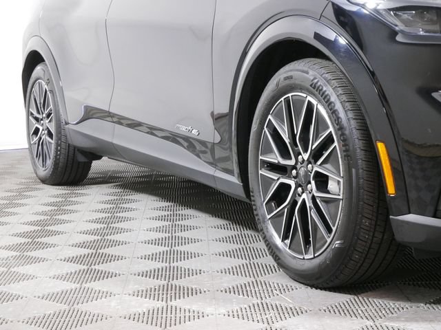 Certified 2025 Ford Mustang Mach-E Premium AWD/4WD image 2
