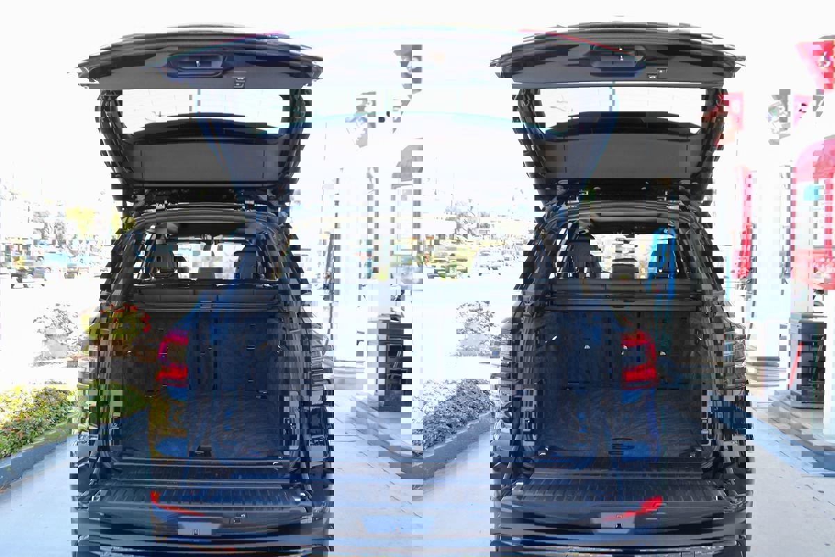 Used 2020 BMW X5 xDrive40i w/ Premium Package image 25