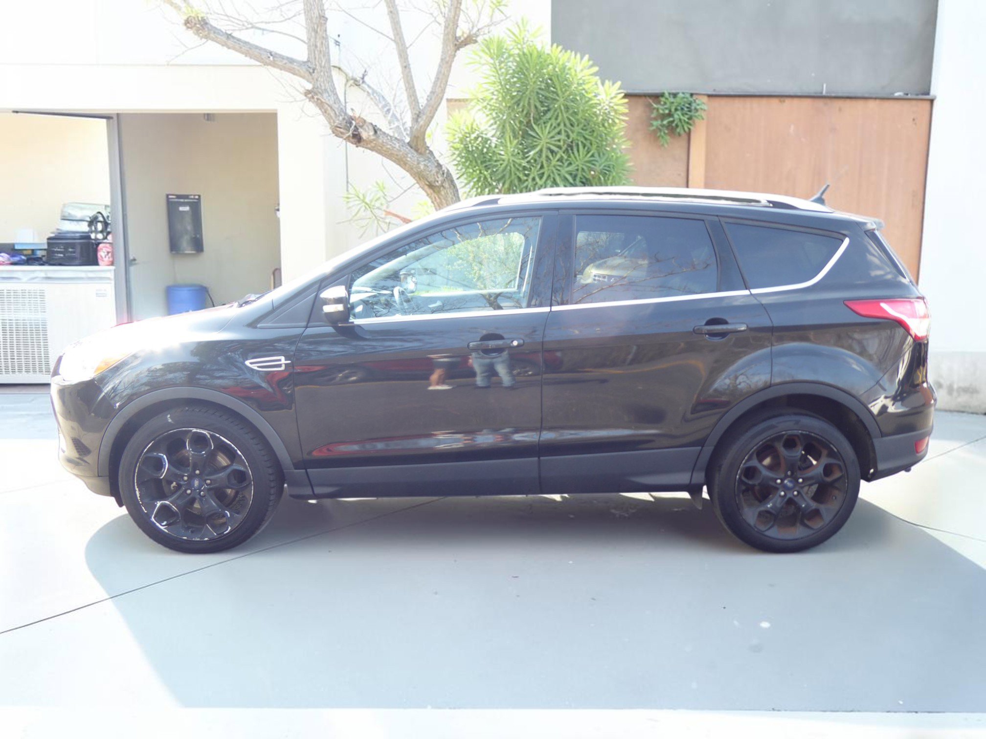 Used 2015 Ford Escape Titanium FWD image 7