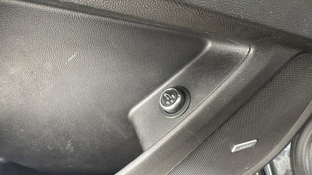 Used 2021 Chevrolet Traverse RS image 22