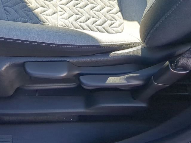 Used 2022 Chevrolet Equinox LS image 24