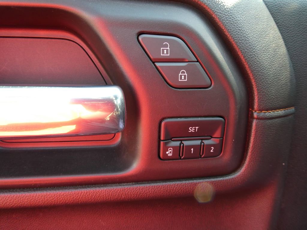 Used 2023 GMC Sierra 2500 AT4 w/ Gooseneck/5TH Wheel Package image 26