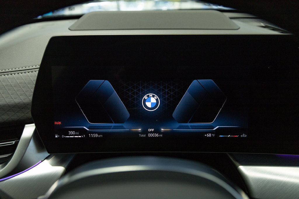 New 2027 BMW X2 xDrive28i AWD/4WD image 21