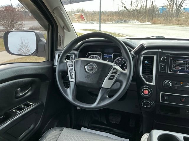 Used 2019 Nissan Titan S w/ S Utility Package image 25