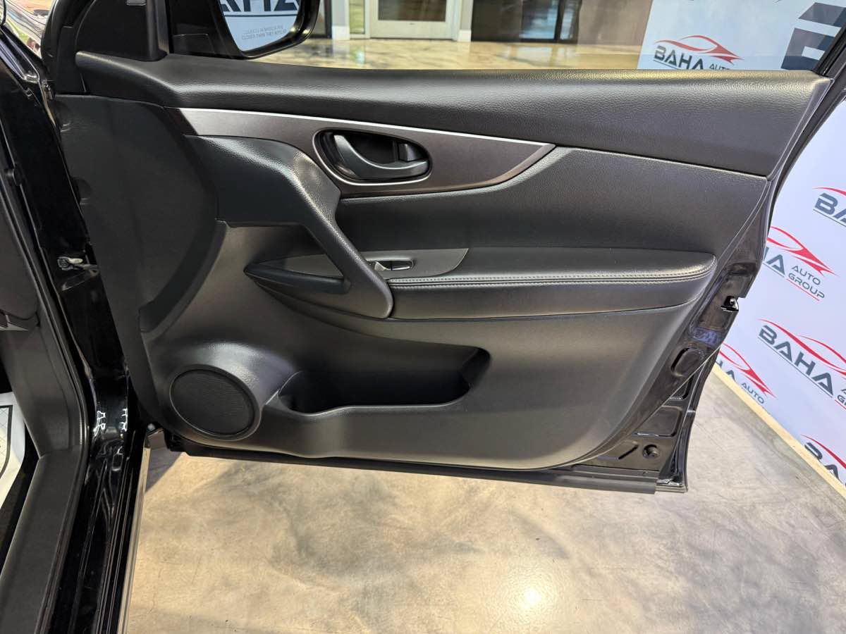 Used 2021 Nissan Rogue Sport S FWD image 48