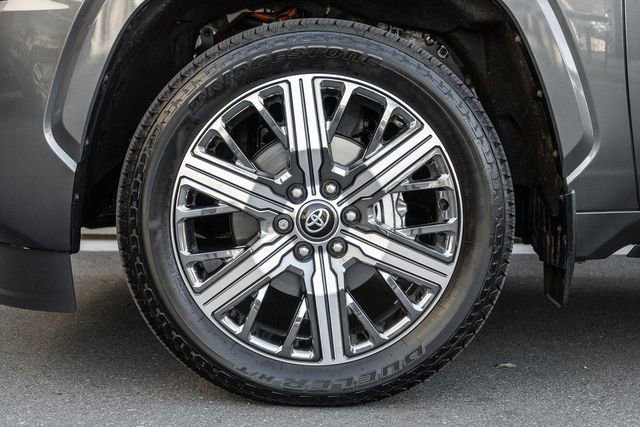 Used 2026 Toyota Sequoia Capstone w/ Tow Technology Package image 17