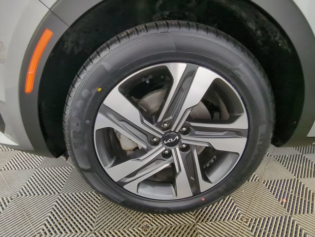 Used 2023 Kia Sorento EX AWD/4WD image 17