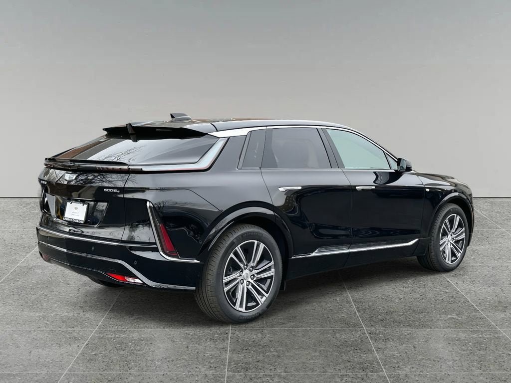 New 2024 Cadillac Lyriq Luxury w/ LPO, Floor Liner Package image 9
