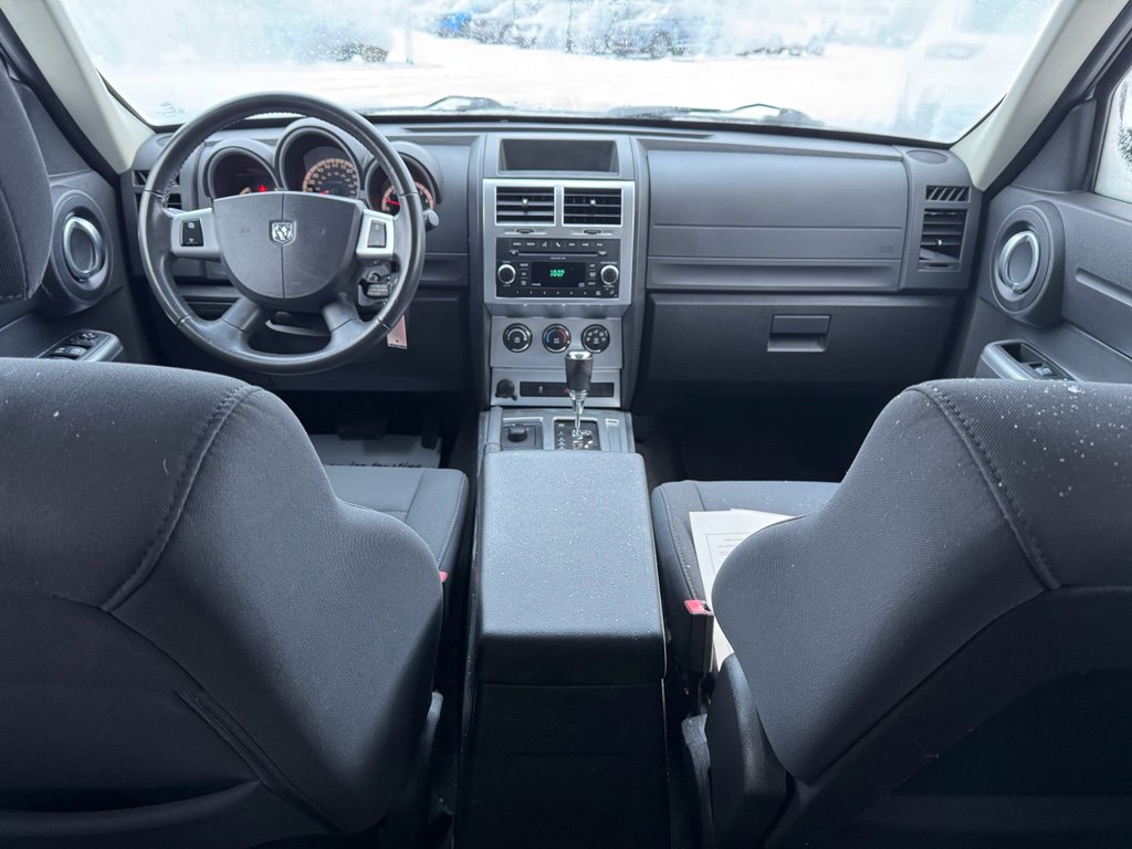 Used 2011 Dodge Nitro SXT image 29