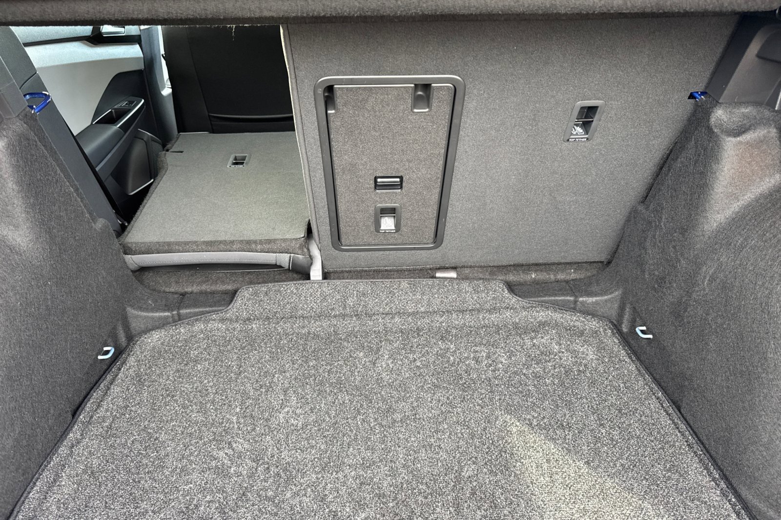 Used 2023 Volkswagen Taos SE w/ Panoramic Sunroof Package image 15