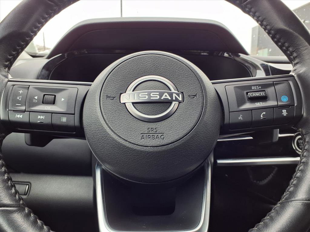 Used 2024 Nissan Pathfinder SV image 40