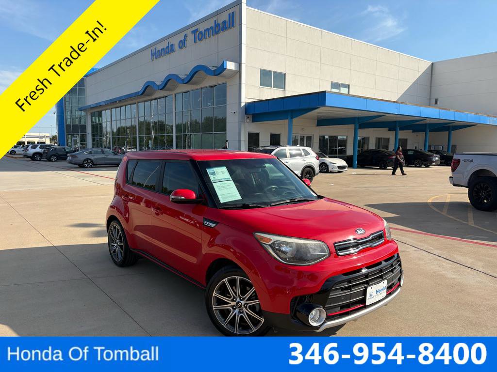 Used 2018 Kia Soul ! FWD image 1