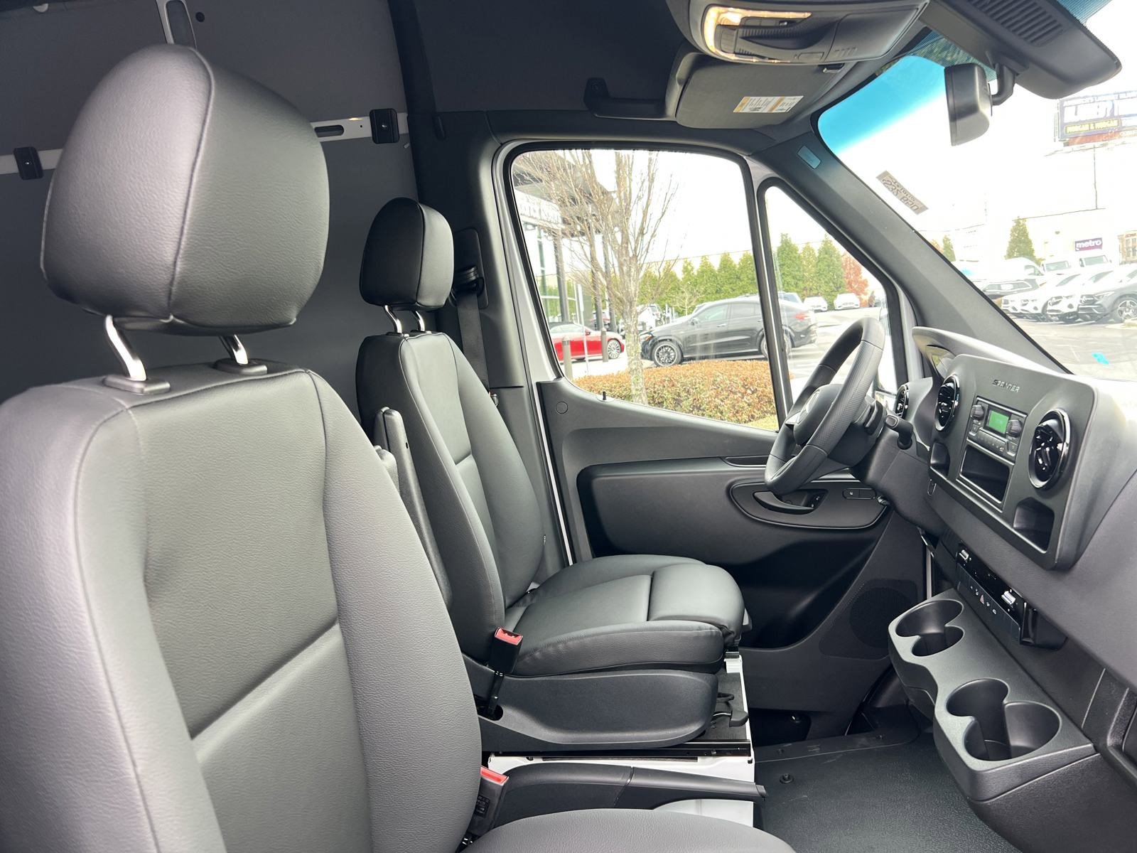 New 2025 Mercedes-Benz Sprinter 3500 image 21