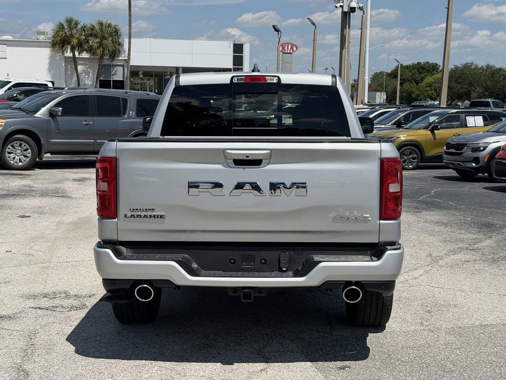 Used 2026 RAM 1500 Laramie AWD/4WD image 6