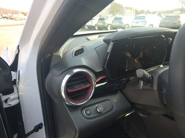 New 2026 Chevrolet Trax RS w/ Driver Confidence Package FWD image 17