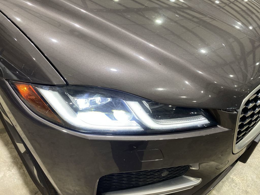 Used 2021 Jaguar F-PACE S image 21