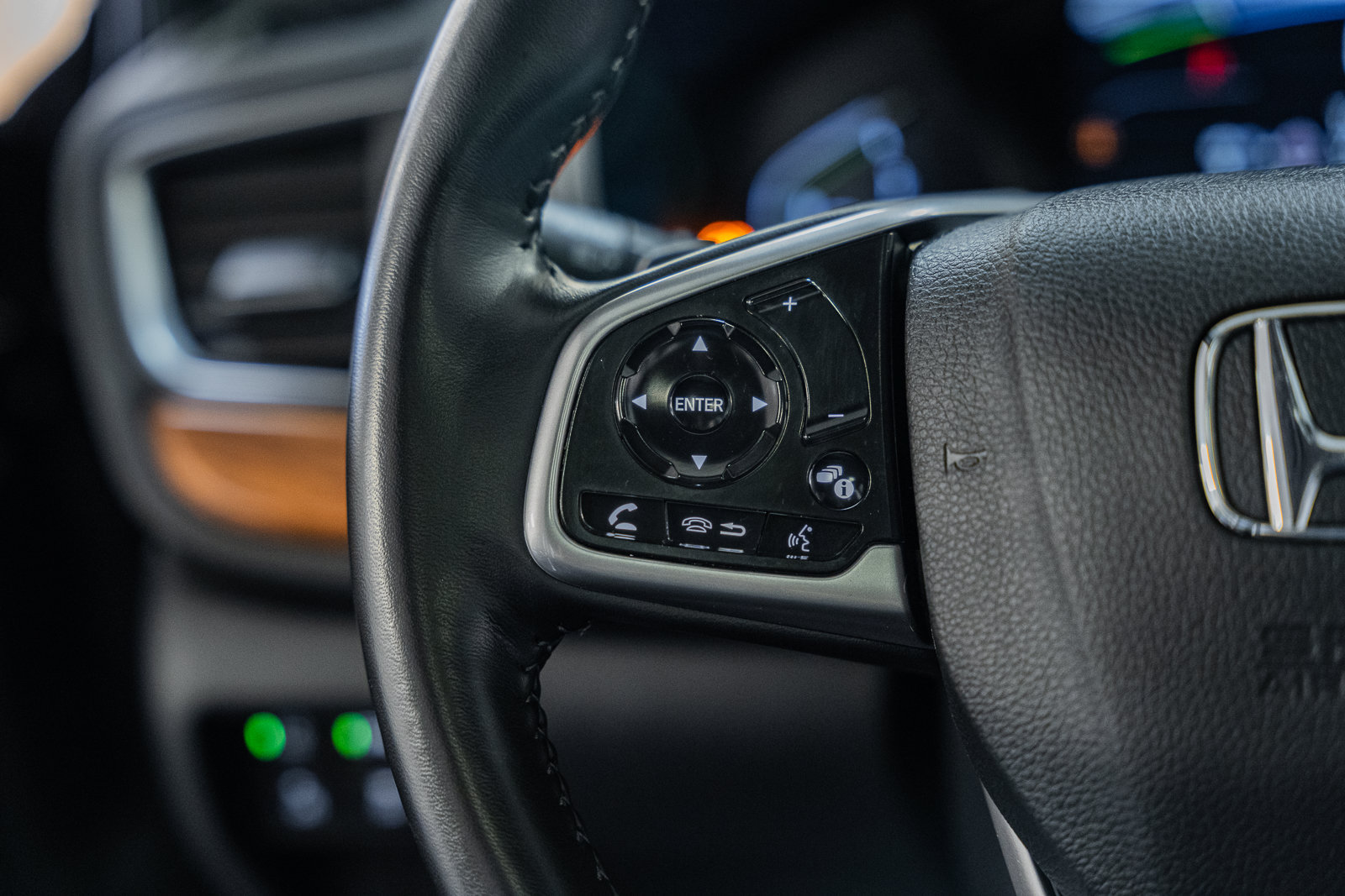 Used 2022 Honda CR-V Touring image 39
