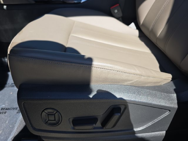 Used 2025 Audi Q5 Premium w/ Convenience Package AWD/4WD image 32